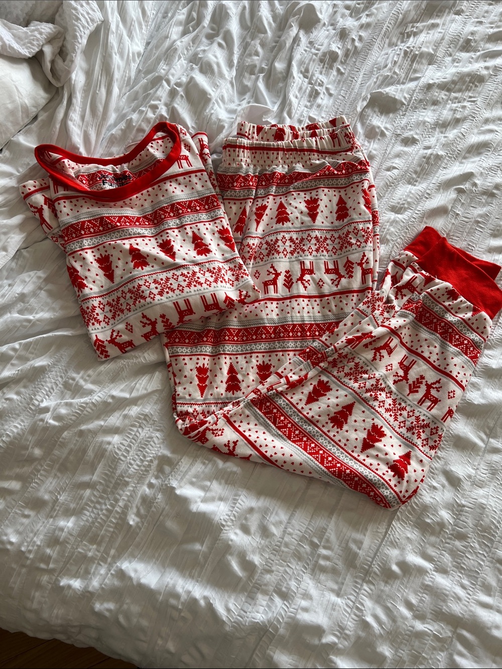 Cozy Red & White Holiday Pajama Set - Women's Two-Piece Sleepwear